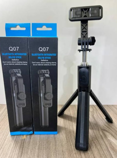 Q07 Bluetooth Selfie Stick Tripod