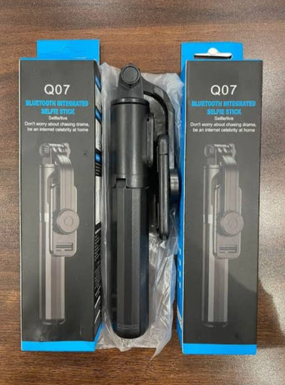 Q07 Bluetooth Selfie Stick Tripod